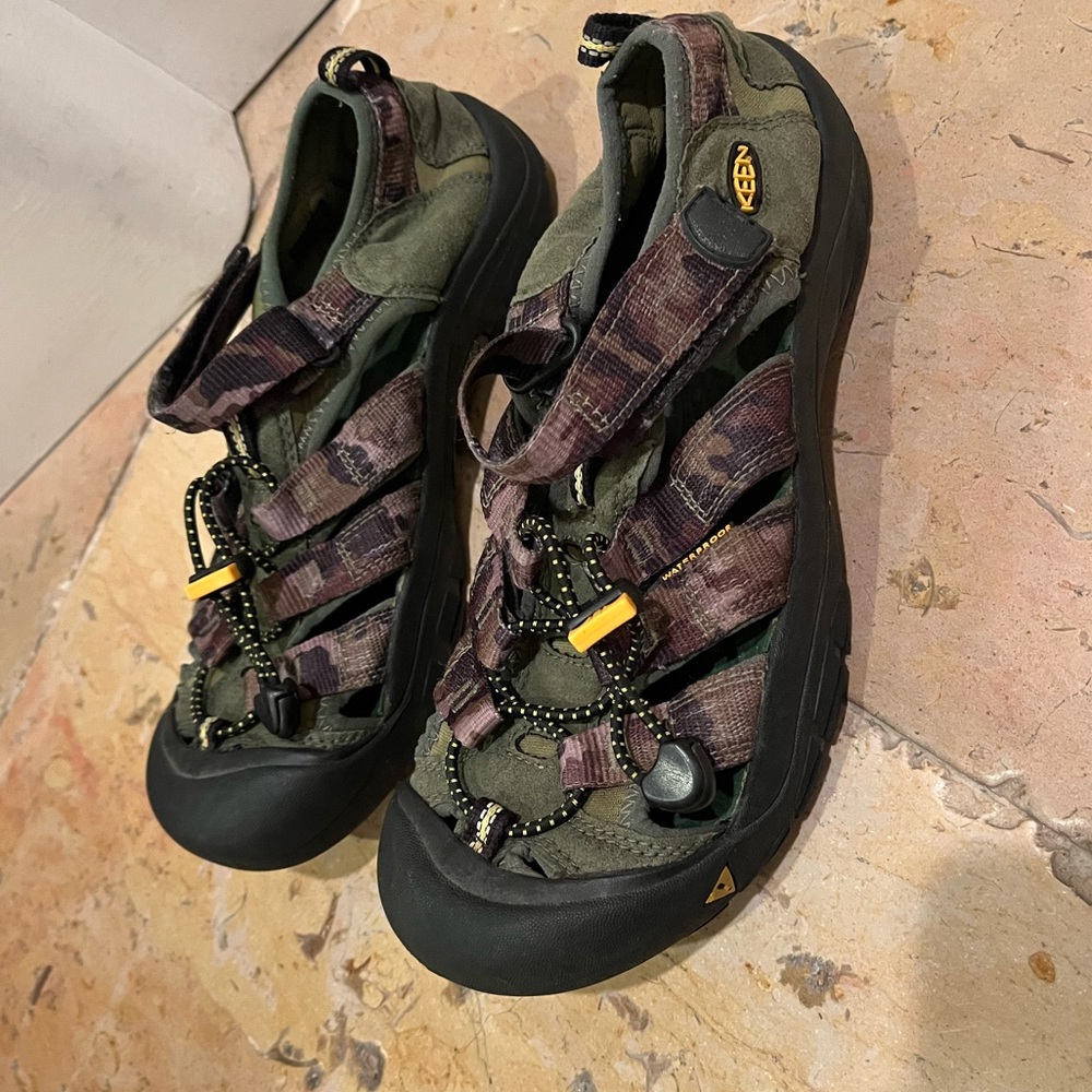 Keen Newport H2 Waterproof Hiking Sport Sandals